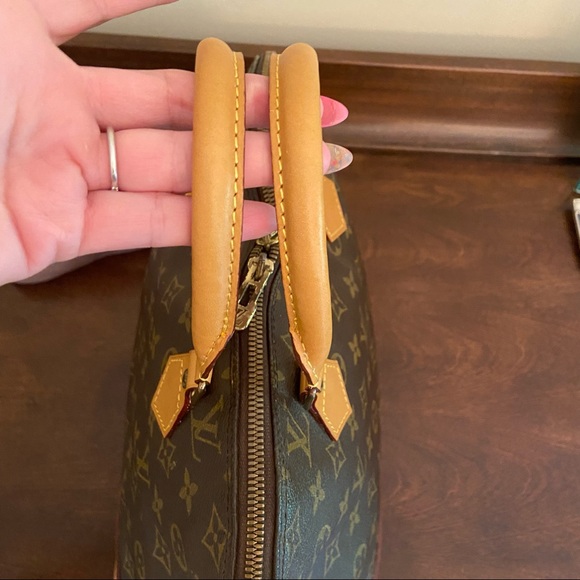 Louis Vuitton Alma PM (new vachetta)🌟1HR price drop🌟 - Picture 10 of 16